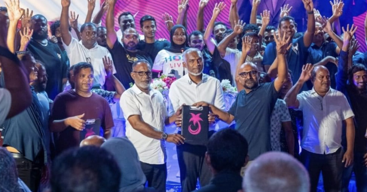 Raees muiz dhifaauga cabinet vazeerunai partyge leadership | Dhonveli